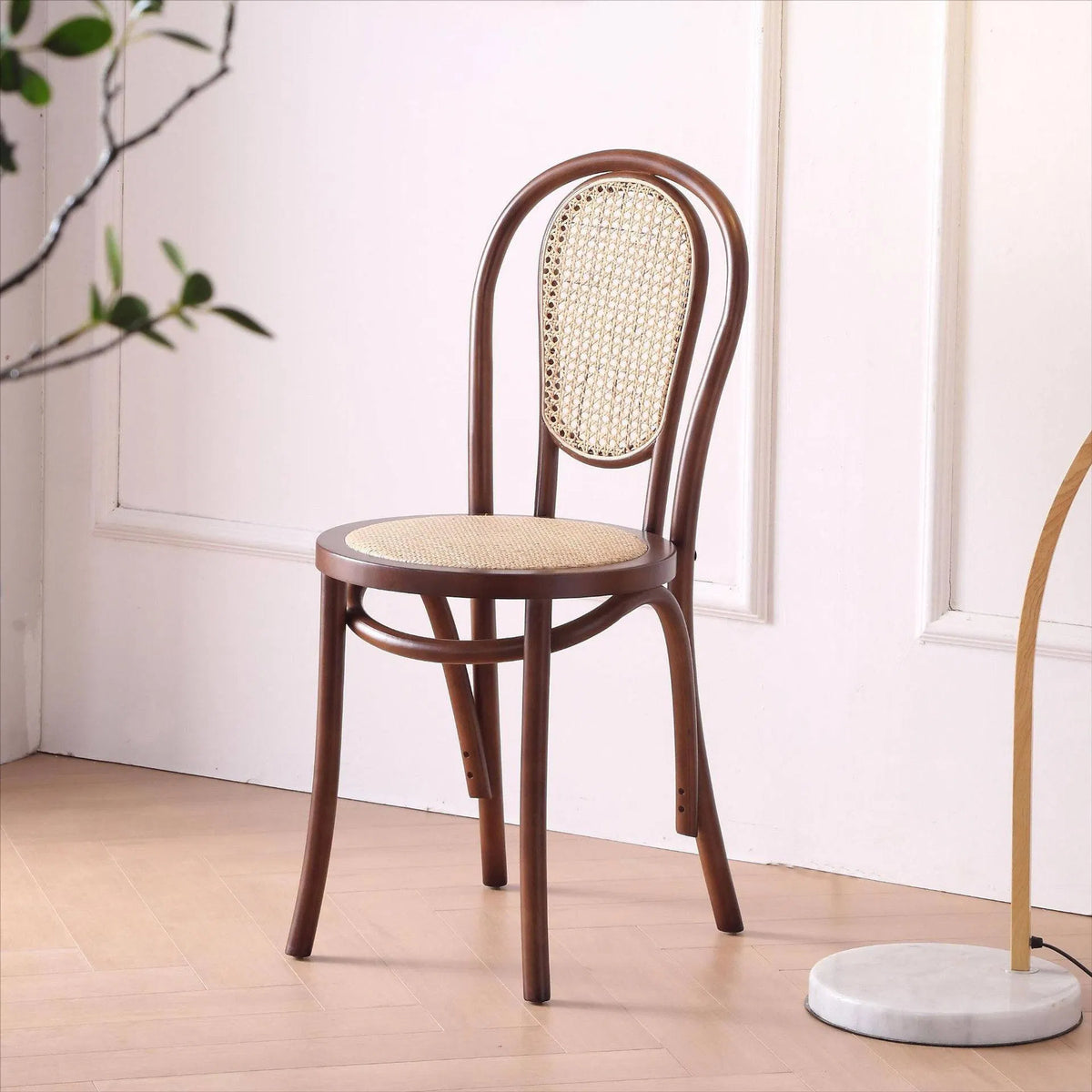 Bistrostoel gebogen hout met rotan rug – foto 4