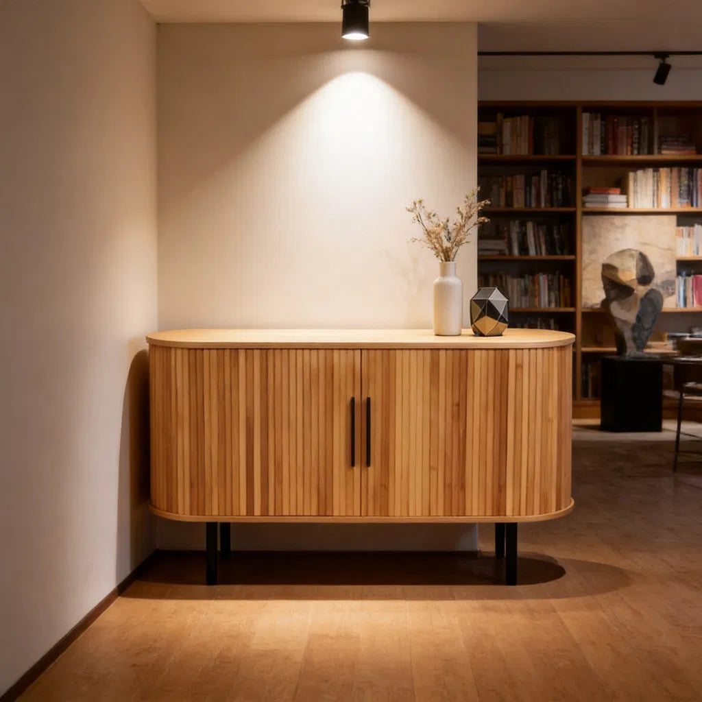 Dressoir afgerond 140 cm – foto 1 – Licht eiken