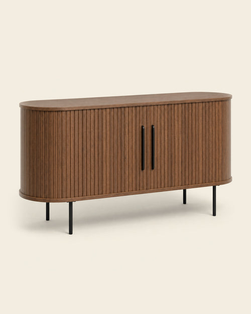 Luncera El dressoir afgerond met lamellen in walnoot, productfoto op crème achtergrond