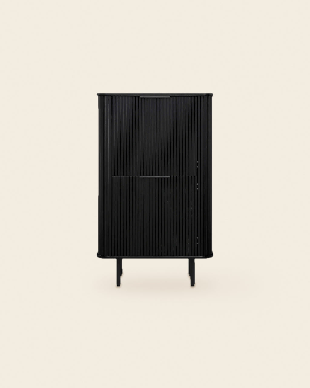 Mud hoge kast lamellen 140 cm – vooraanzicht – Zwart
