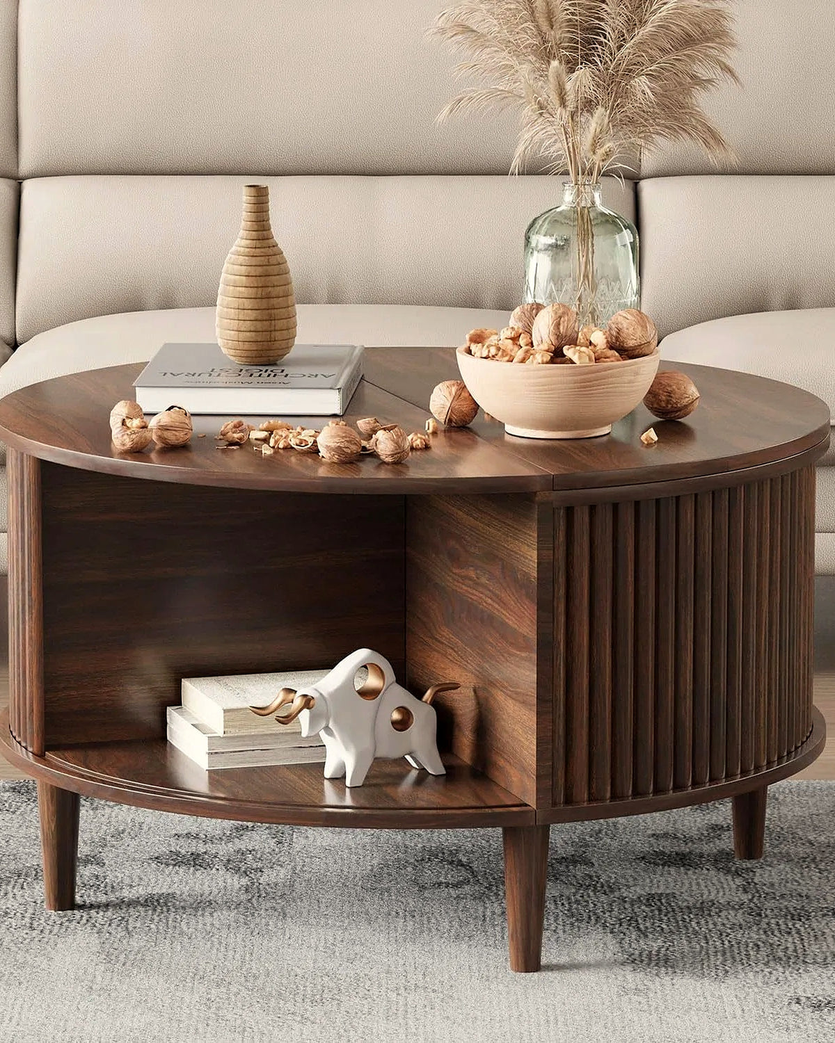 El ronde lift-top salontafel walnoot – in het interieur – Walnoot