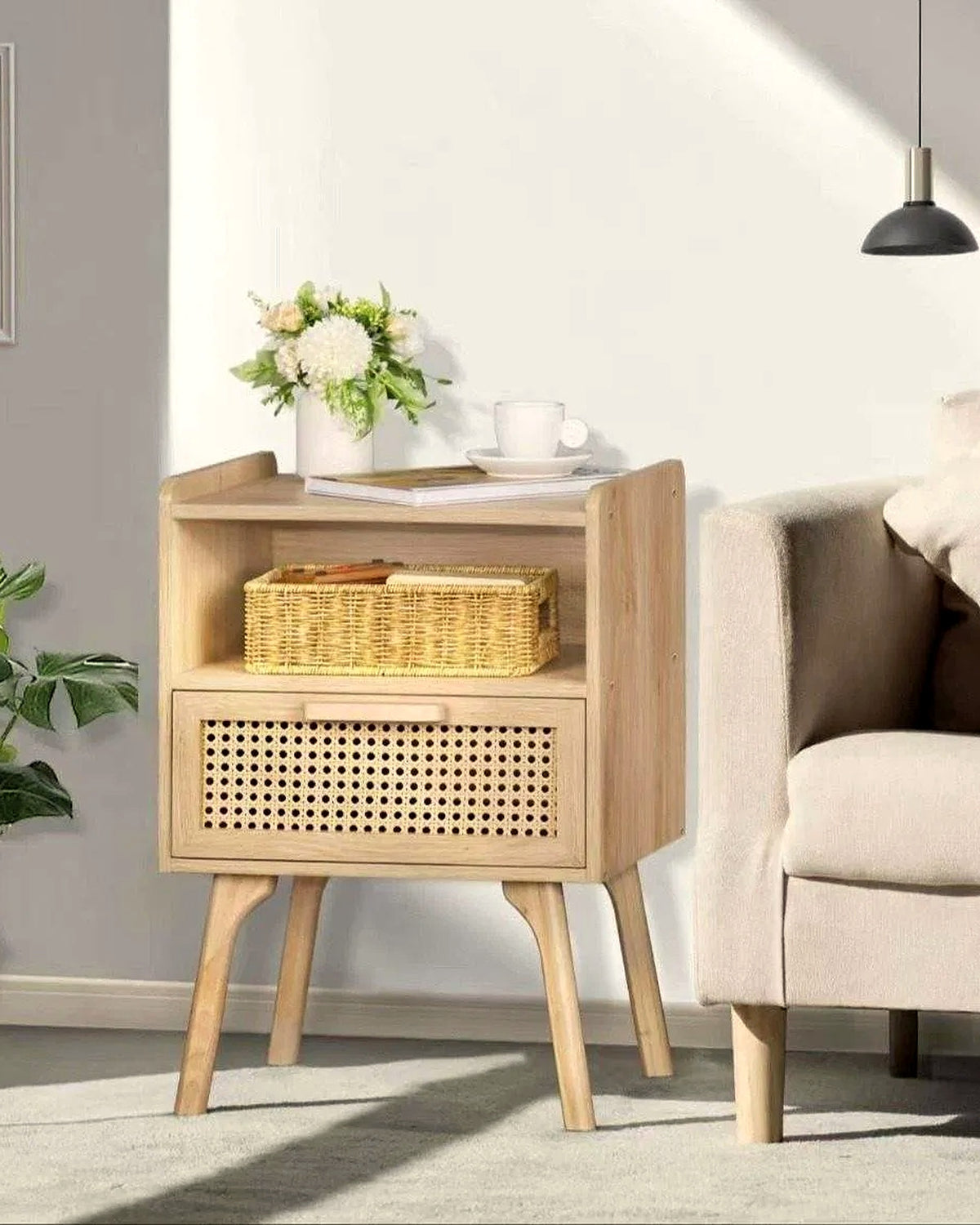 Span nachtkastje rotan – in de woonkamer – Naturel