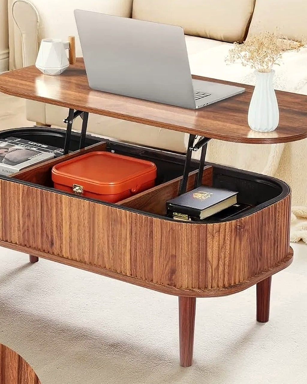 El ovale lift-top salontafel walnoot – in het interieur – Walnoot